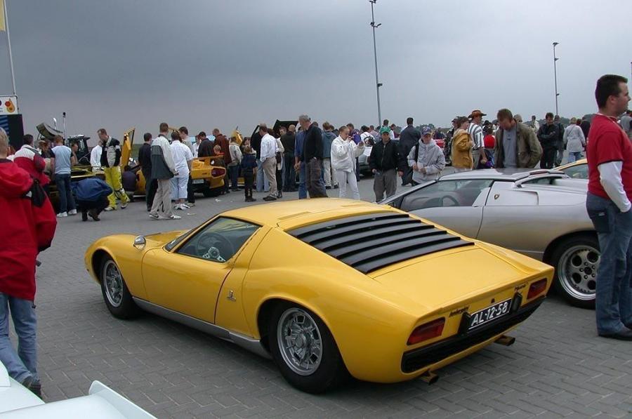  Lamborghini Miura 1966 года  (фото 28 из 49)